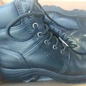 Black Steel Toe Women work boots (Skechers)